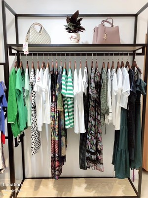 開服裝店進貨渠道分析 芝麻e柜品牌折扣店加盟靠譜嗎？